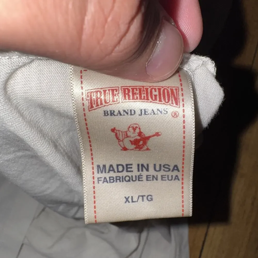 True Religion show off